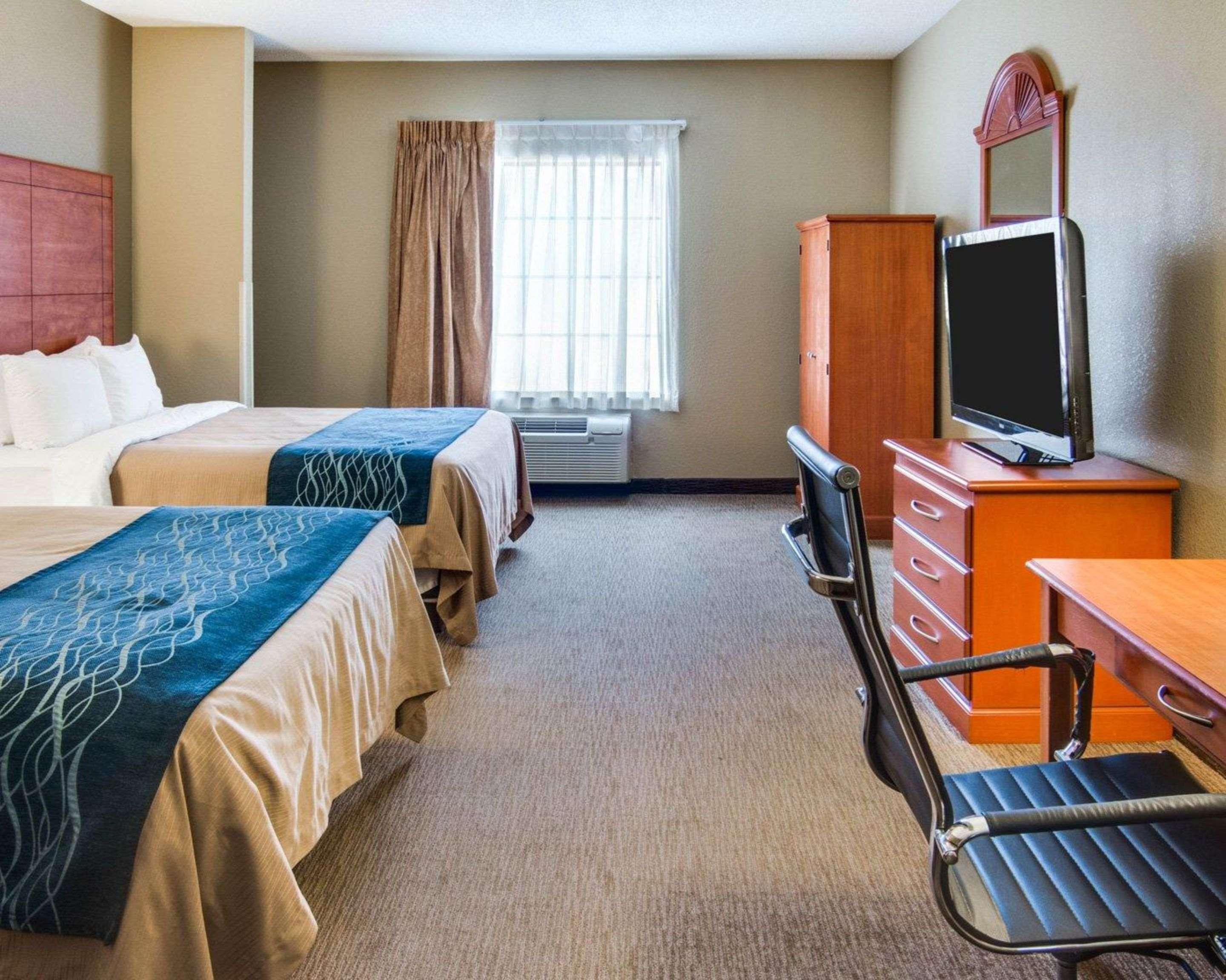 Comfort Inn & Suites Ельдорадо Екстер'єр фото