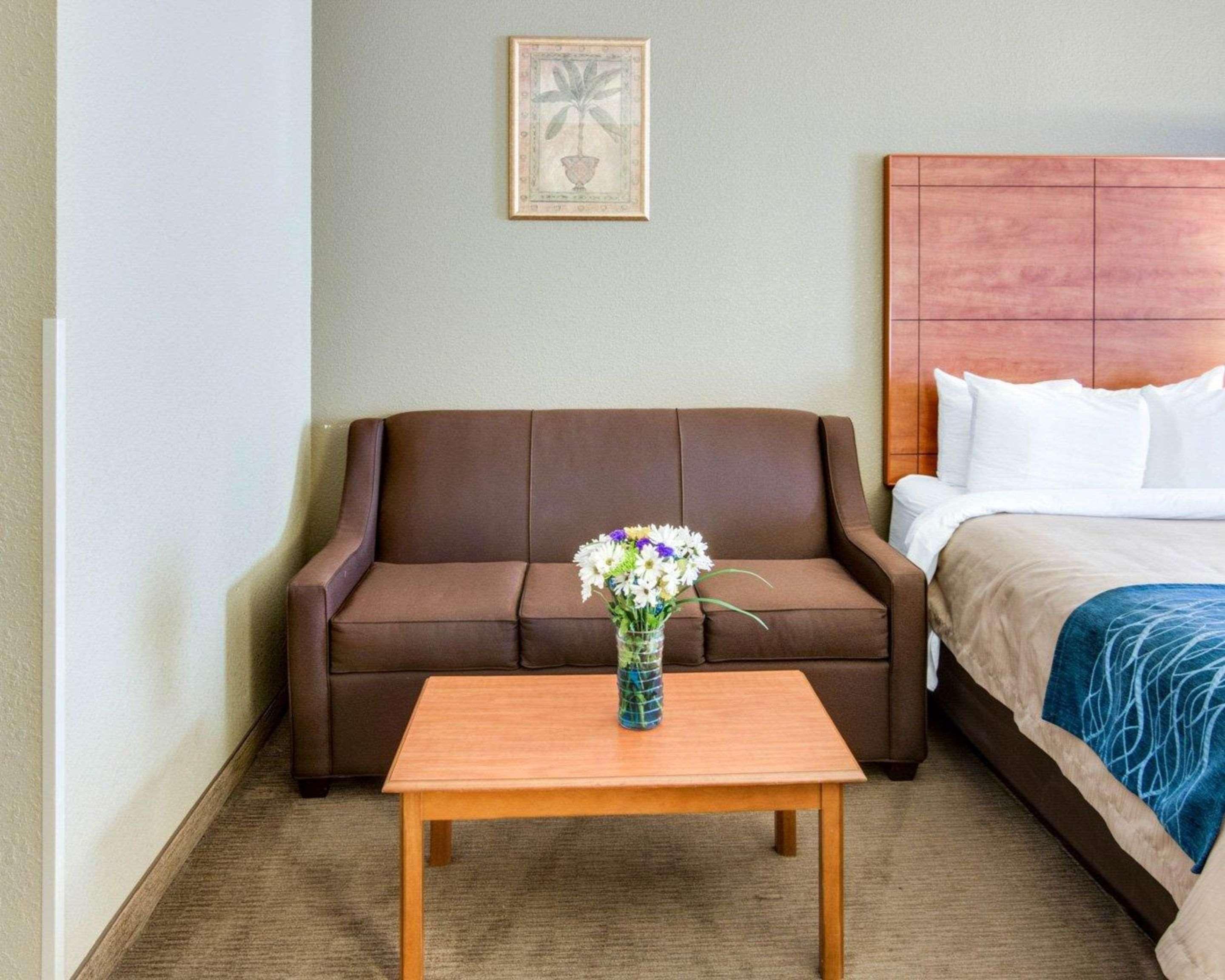 Comfort Inn & Suites Ельдорадо Екстер'єр фото